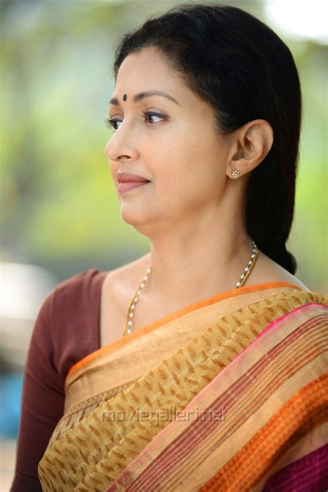 actress gauthami